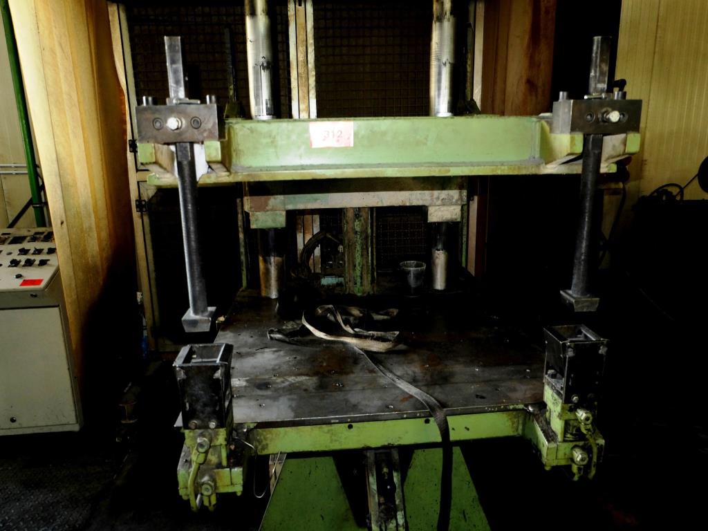 Machines for the manufacturing of foamed <br>and injected attachments and spare parts <br>for the automotive sector-5