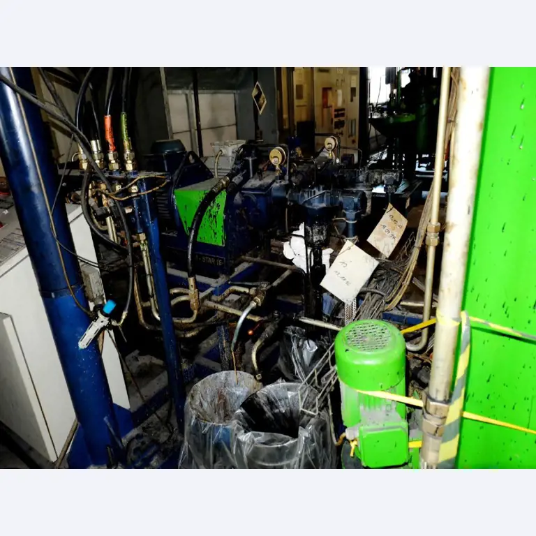 Machines pour la fabrication de pièces (rapportées) automobiles moussées et injectées-9