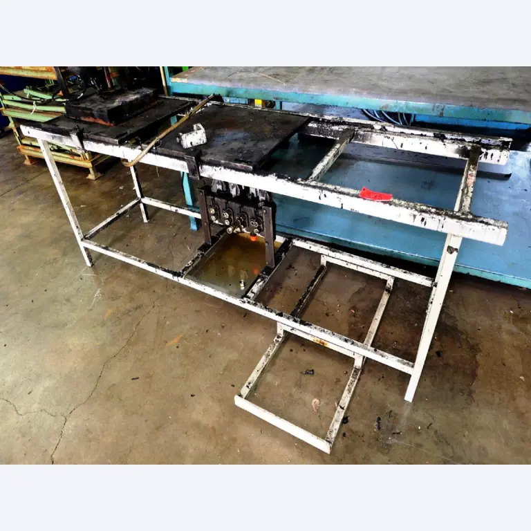 Machines for the manufacturing of foamed <br>and injected attachments and spare parts <br>for the automotive sector-10