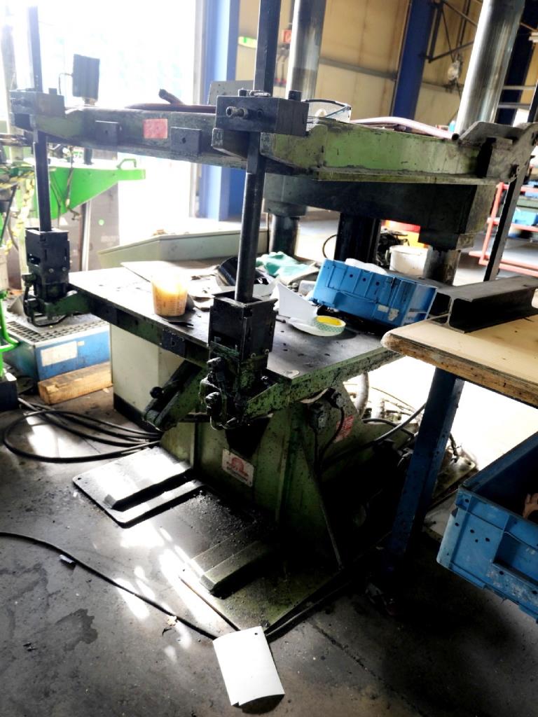 Machines for the manufacturing of foamed <br>and injected attachments and spare parts <br>for the automotive sector-5