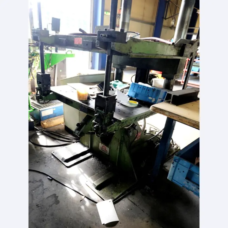 Machines for the manufacturing of foamed <br>and injected attachments and spare parts <br>for the automotive sector-5