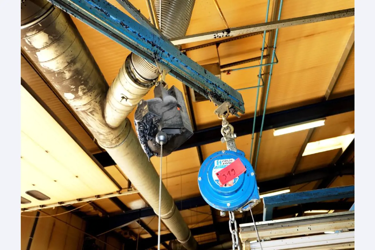 Machines for the manufacturing of foamed <br>and injected attachments and spare parts <br>for the automotive sector-8