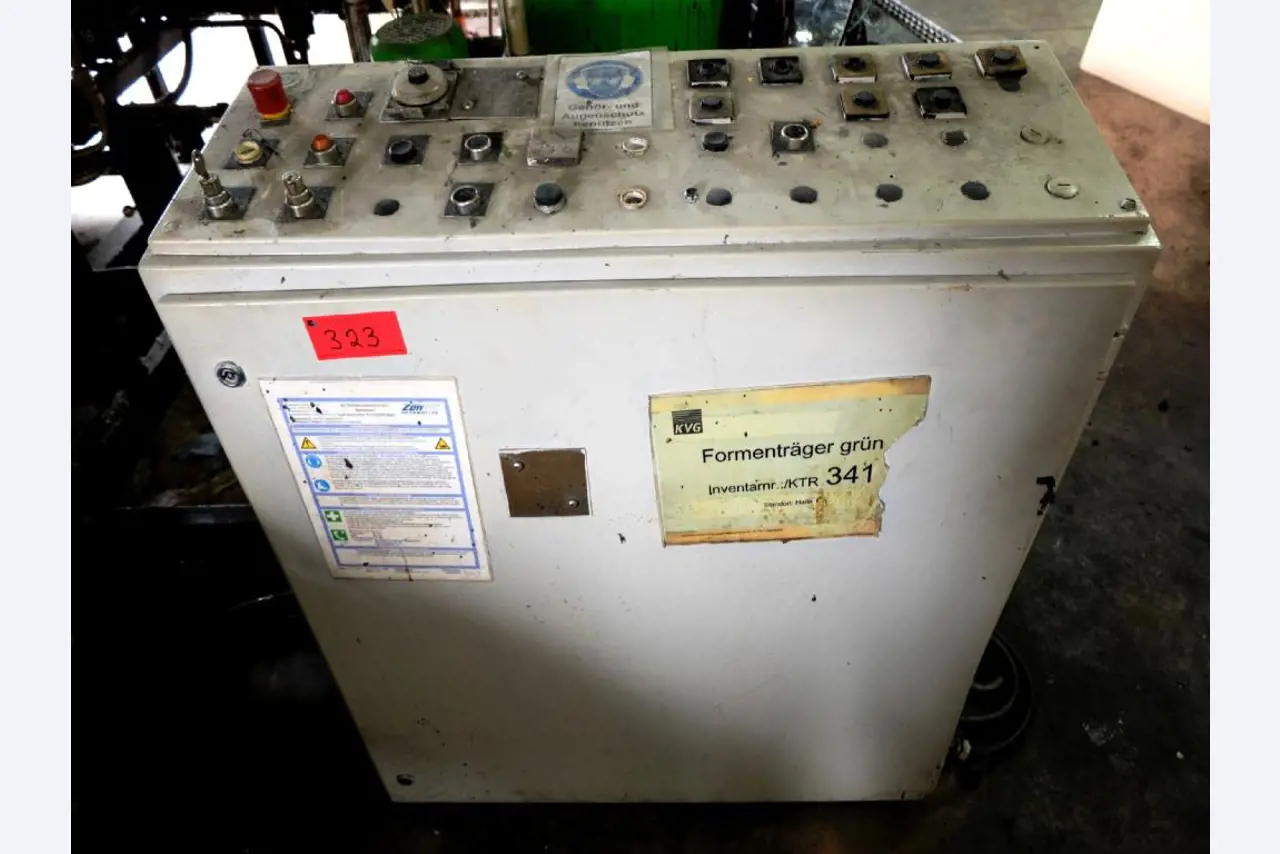 Machines for the manufacturing of foamed <br>and injected attachments and spare parts <br>for the automotive sector-3