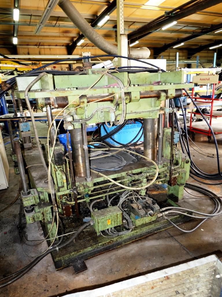 Machines for the manufacturing of foamed <br>and injected attachments and spare parts <br>for the automotive sector-8