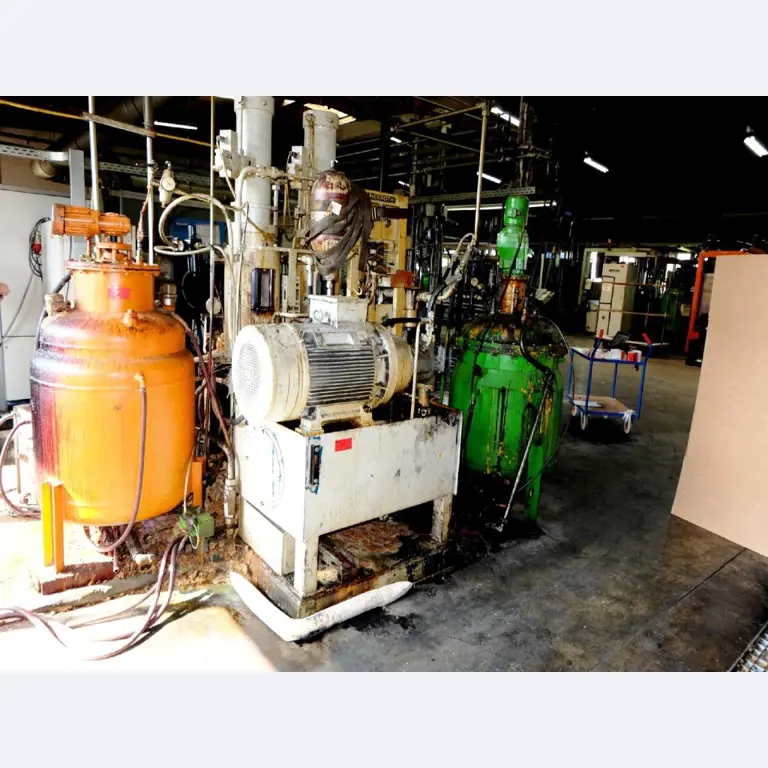 Machines for the manufacturing of foamed <br>and injected attachments and spare parts <br>for the automotive sector-3