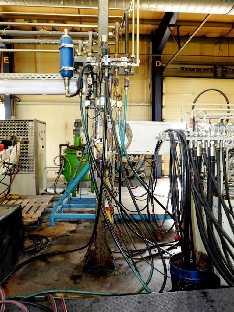 Machines for the manufacturing of foamed <br>and injected attachments and spare parts <br>for the automotive sector-9