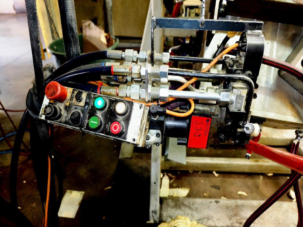 Machines for the manufacturing of foamed <br>and injected attachments and spare parts <br>for the automotive sector-10