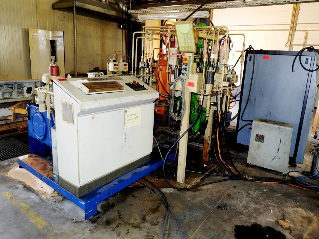 Machines for the manufacturing of foamed <br>and injected attachments and spare parts <br>for the automotive sector-1