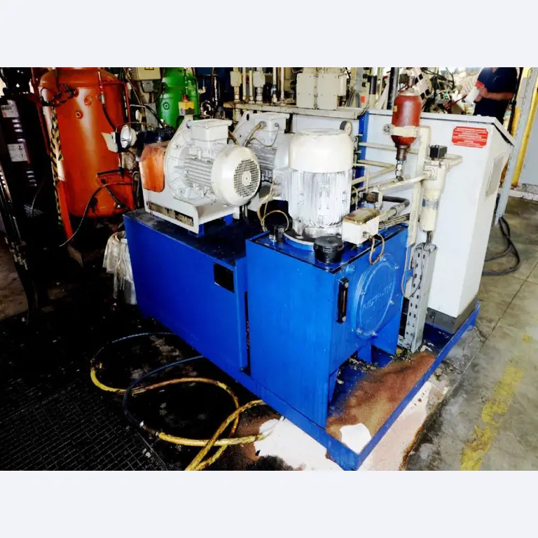 Machines for the manufacturing of foamed <br>and injected attachments and spare parts <br>for the automotive sector-5