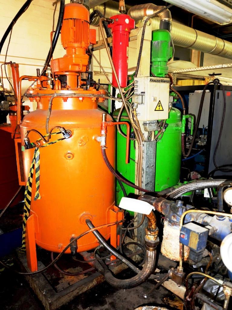 Machines for the manufacturing of foamed <br>and injected attachments and spare parts <br>for the automotive sector-6