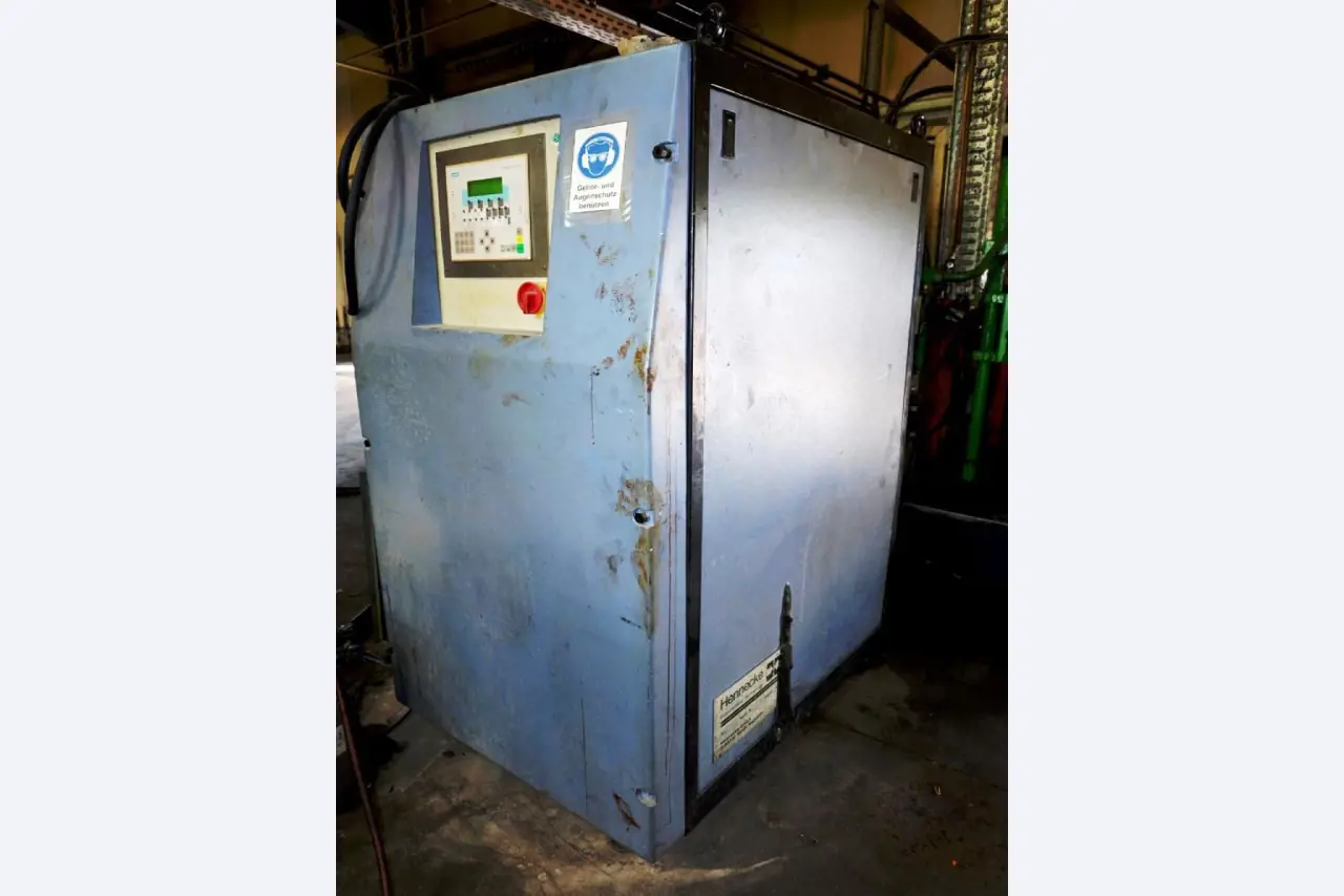Machines for the manufacturing of foamed <br>and injected attachments and spare parts <br>for the automotive sector-8