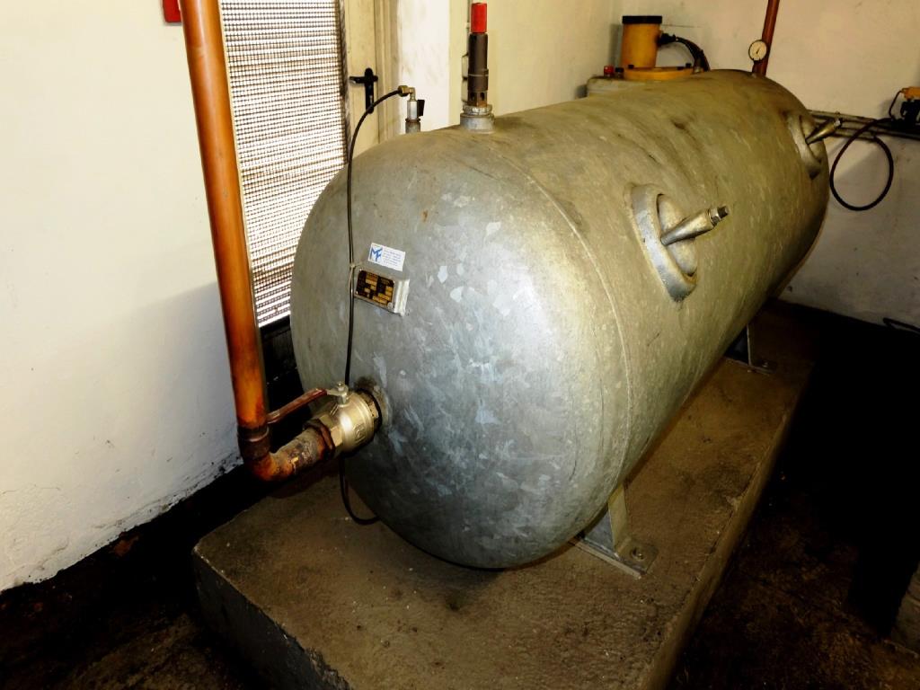 Machines for the manufacturing of foamed <br>and injected attachments and spare parts <br>for the automotive sector-3