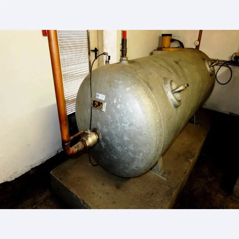 Machines pour la fabrication de pièces (rapportées) automobiles moussées et injectées-3