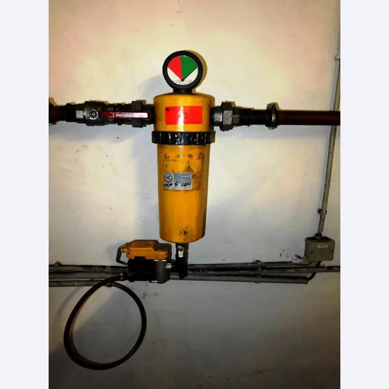 Machines pour la fabrication de pièces (rapportées) automobiles moussées et injectées-6