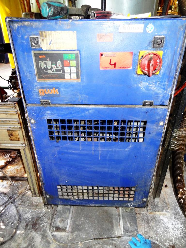 Machines for the manufacturing of foamed <br>and injected attachments and spare parts <br>for the automotive sector-10