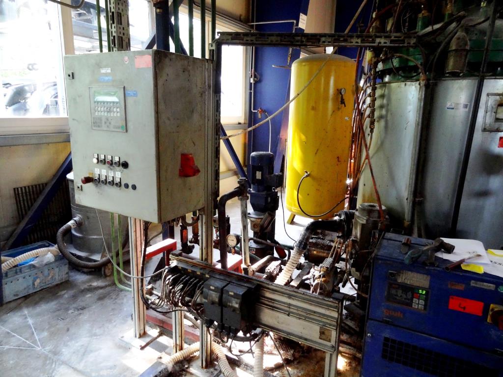 Machines for the manufacturing of foamed <br>and injected attachments and spare parts <br>for the automotive sector-11