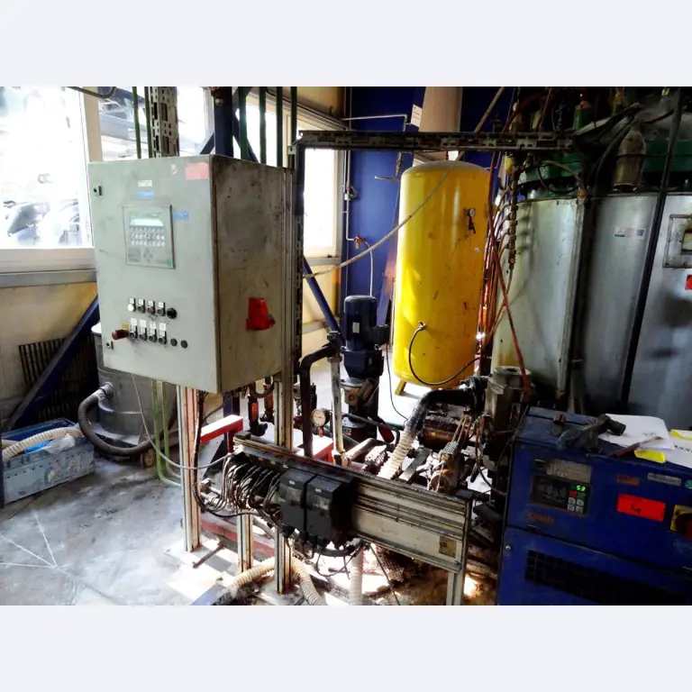 Machines for the manufacturing of foamed <br>and injected attachments and spare parts <br>for the automotive sector-11
