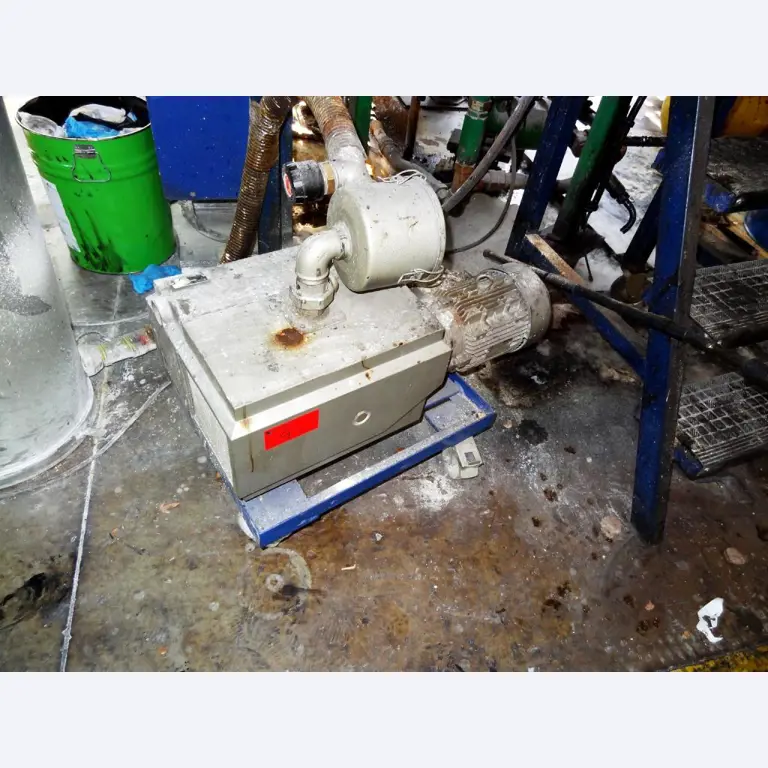 Machines for the manufacturing of foamed <br>and injected attachments and spare parts <br>for the automotive sector-9