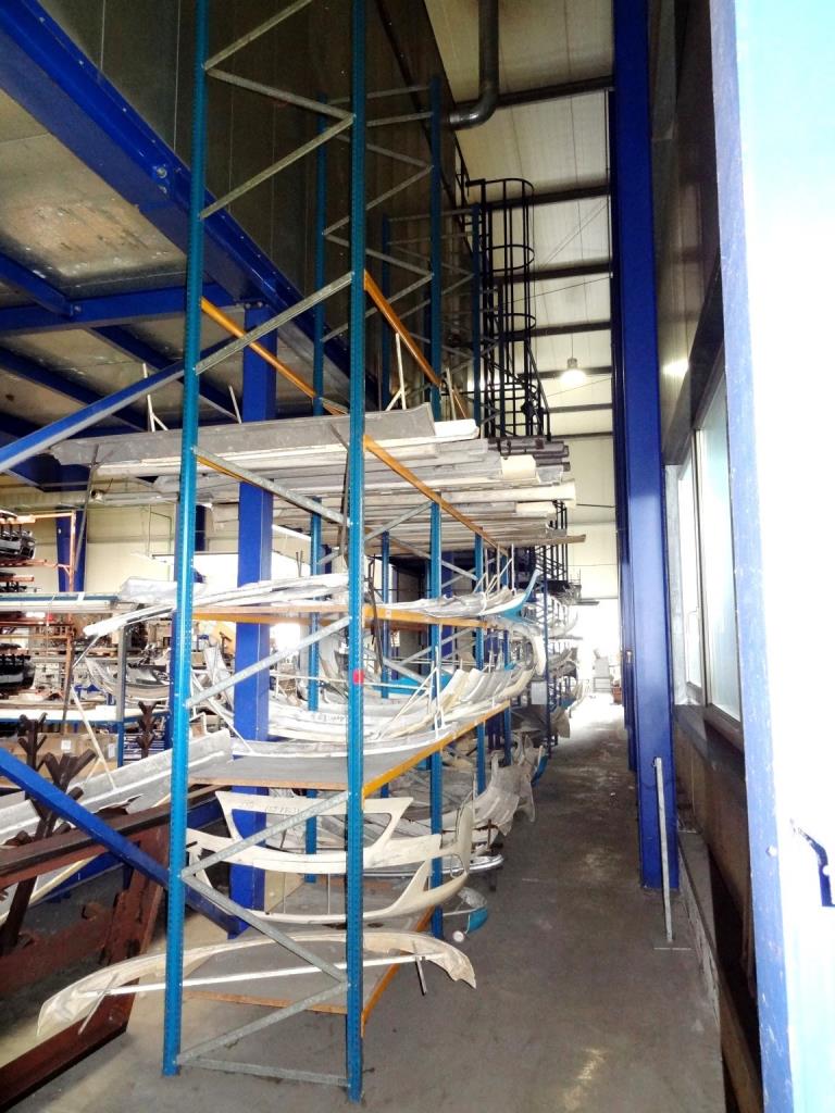 Machines pour la fabrication de pièces (rapportées) automobiles moussées et injectées-1