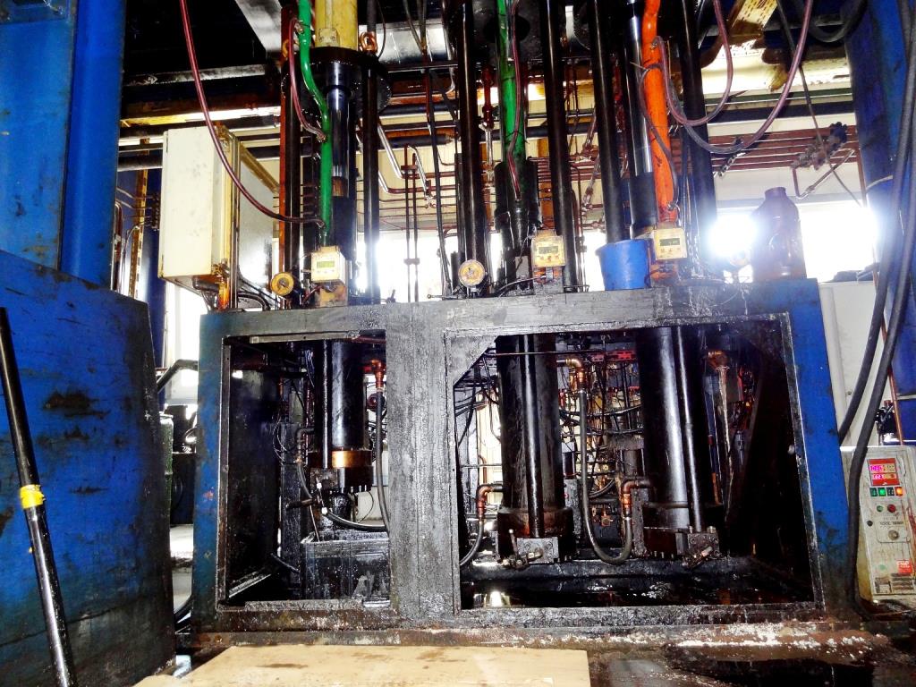 Machines for the manufacturing of foamed <br>and injected attachments and spare parts <br>for the automotive sector-1