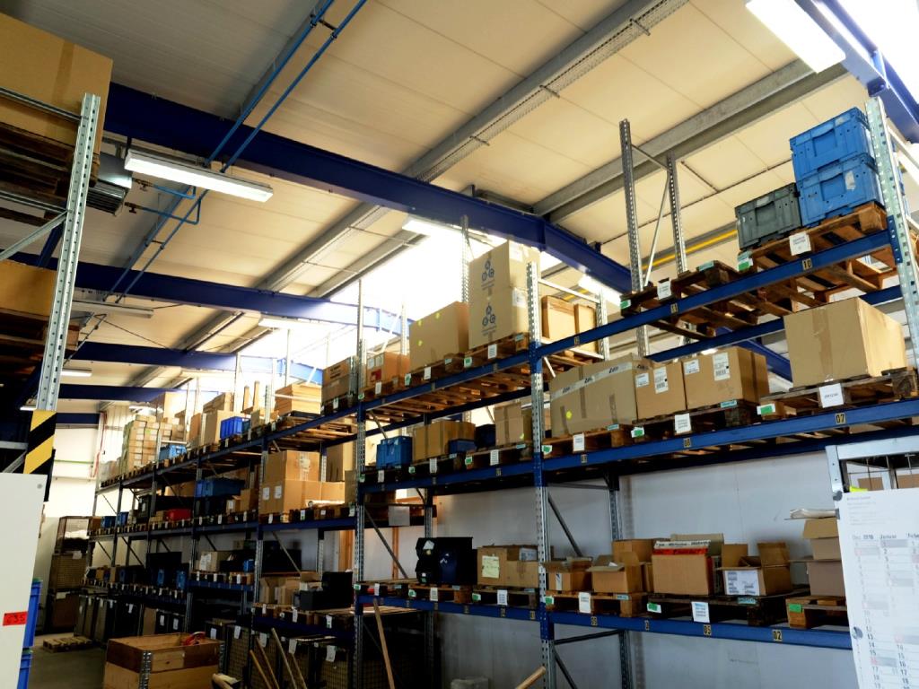 Machines for the manufacturing of foamed <br>and injected attachments and spare parts <br>for the automotive sector-2