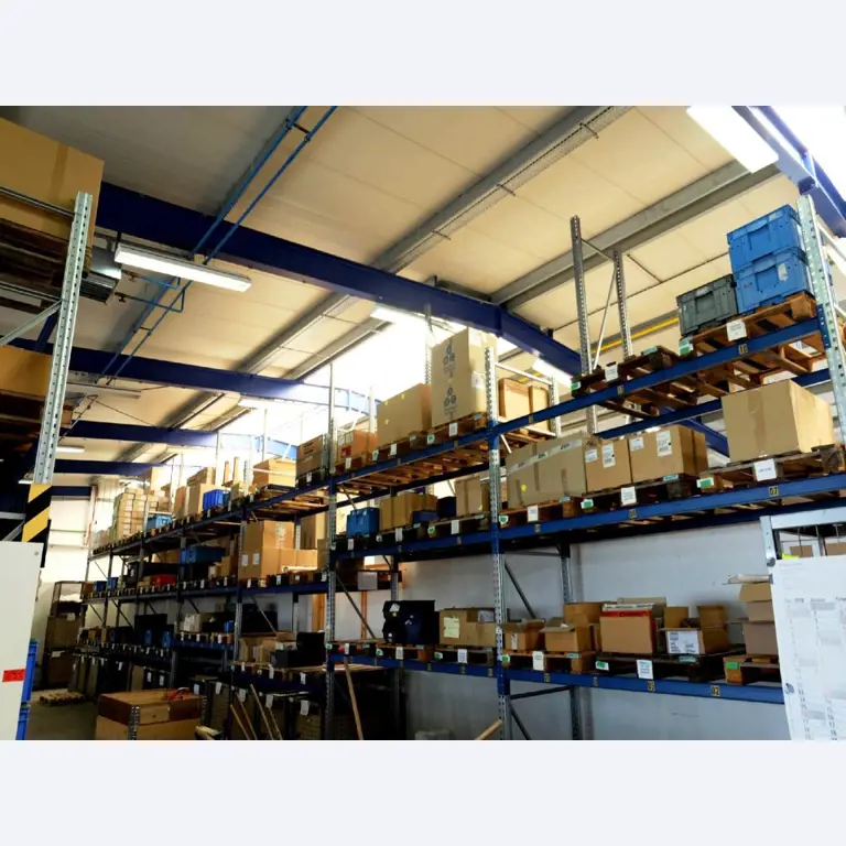 Machines pour la fabrication de pièces (rapportées) automobiles moussées et injectées-2