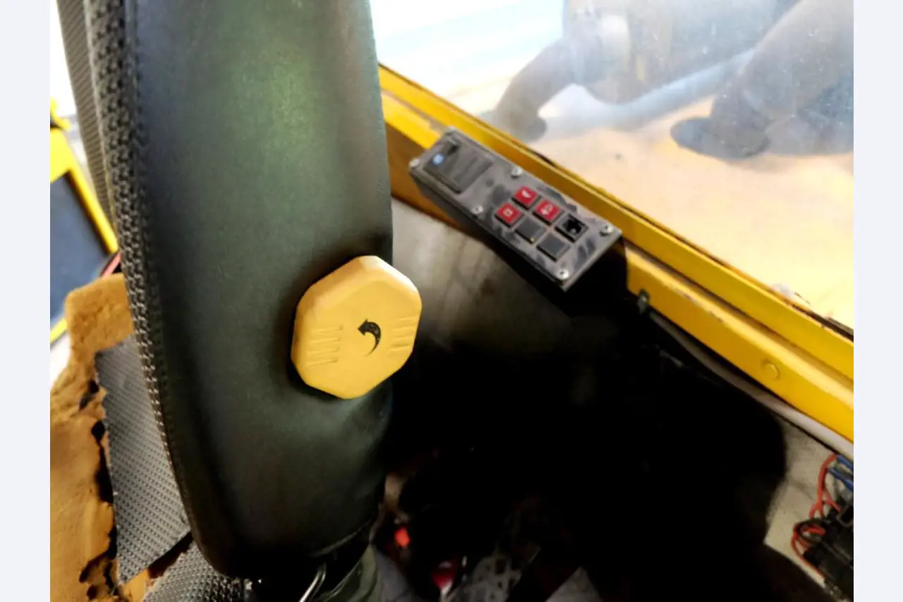 Machines for the manufacturing of foamed <br>and injected attachments and spare parts <br>for the automotive sector-11