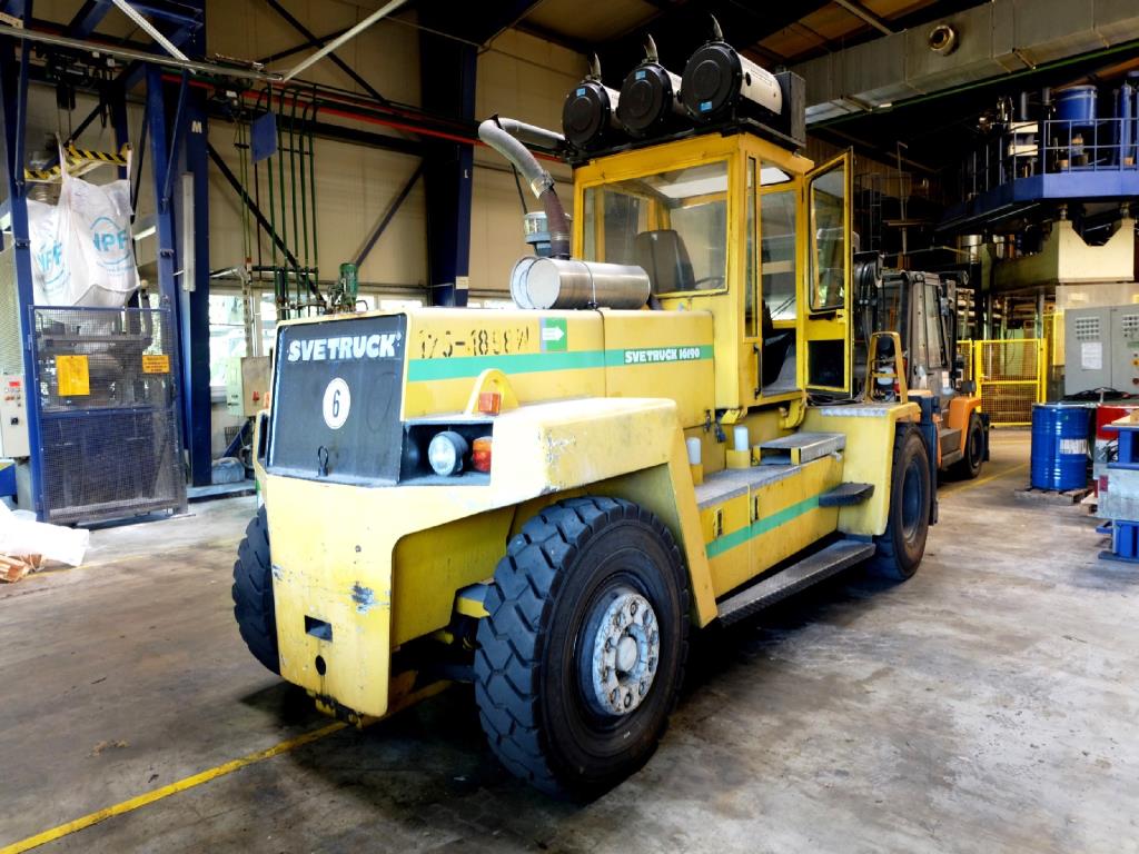 Machines for the manufacturing of foamed <br>and injected attachments and spare parts <br>for the automotive sector-5