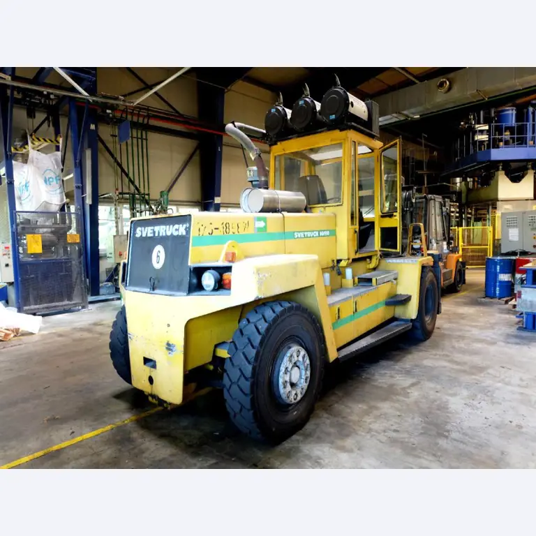 Machines for the manufacturing of foamed <br>and injected attachments and spare parts <br>for the automotive sector-5