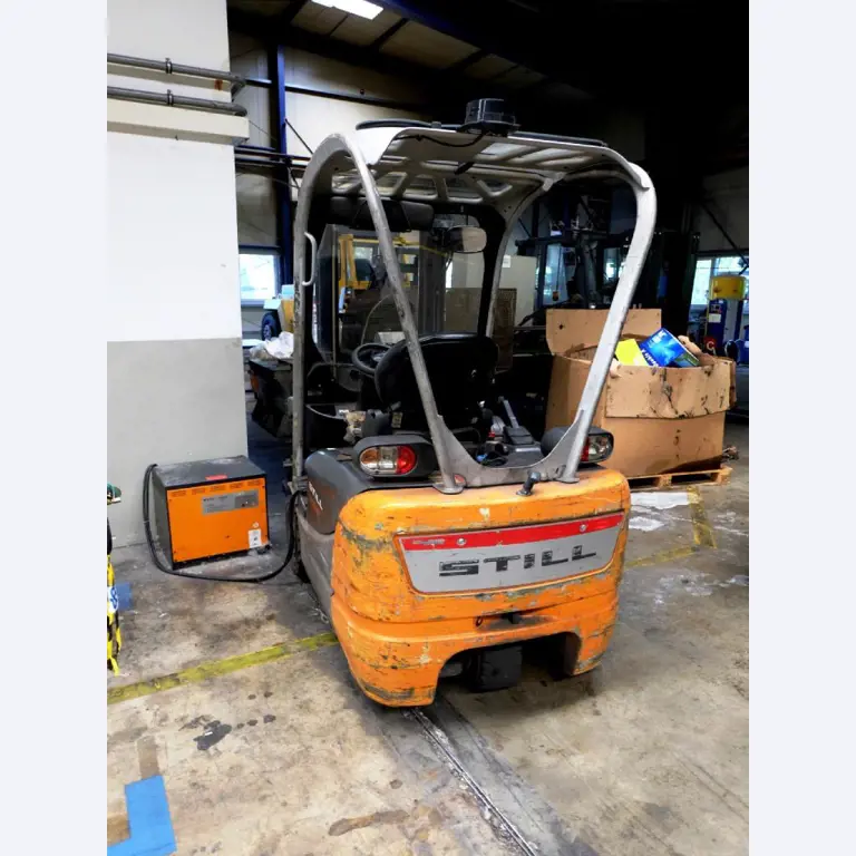 Machines for the manufacturing of foamed <br>and injected attachments and spare parts <br>for the automotive sector-5