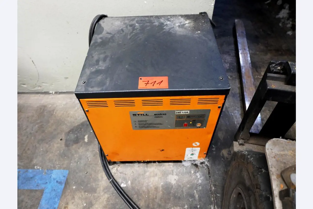 Machines for the manufacturing of foamed <br>and injected attachments and spare parts <br>for the automotive sector-6