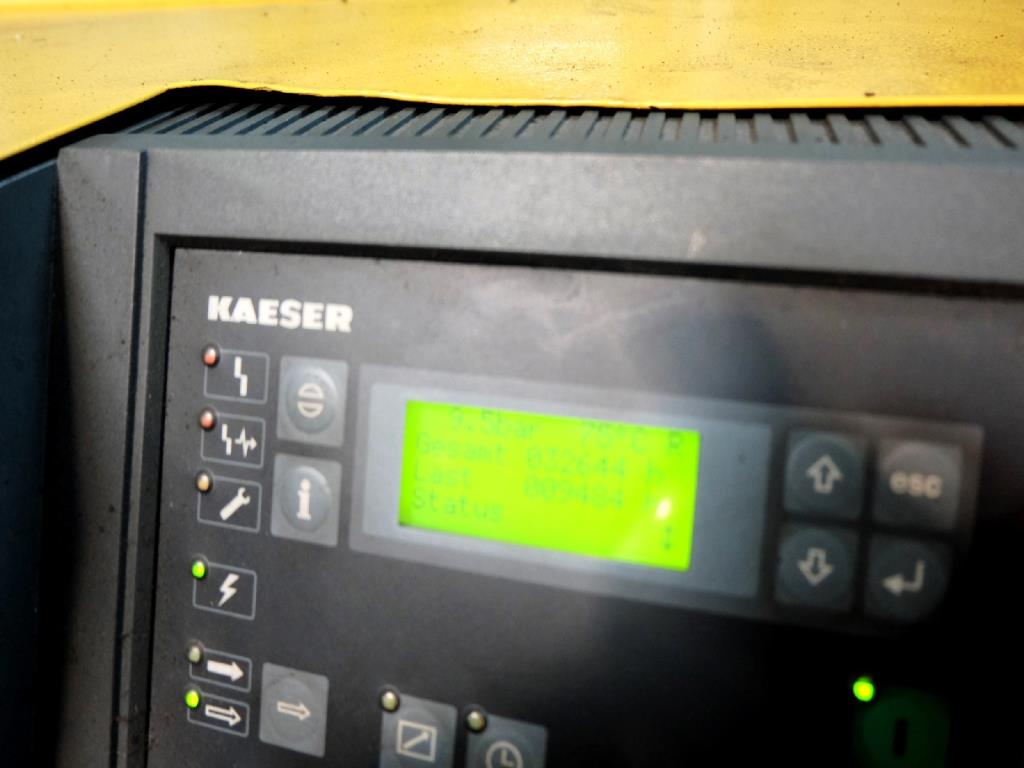 Machines for the manufacturing of foamed <br>and injected attachments and spare parts <br>for the automotive sector-4