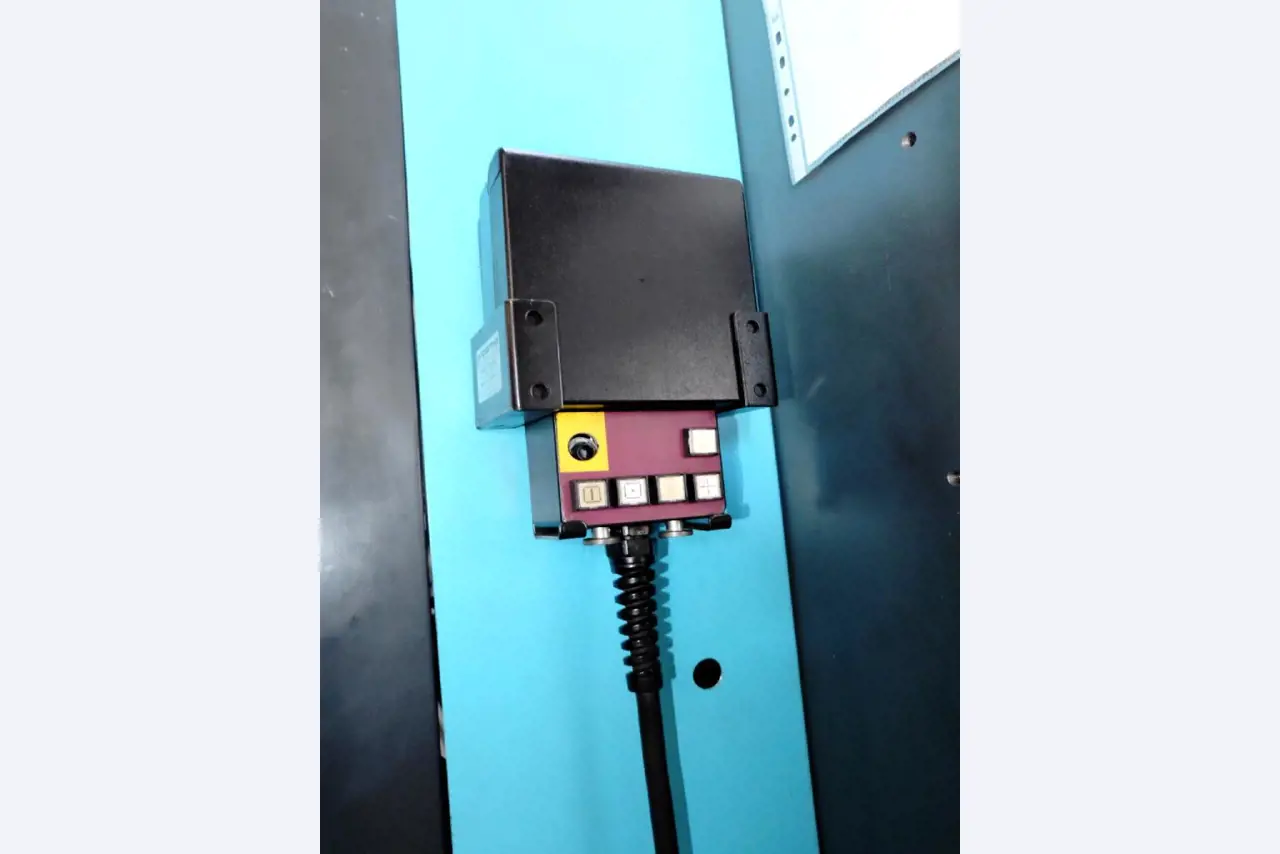 Machines for the manufacturing of foamed <br>and injected attachments and spare parts <br>for the automotive sector-10