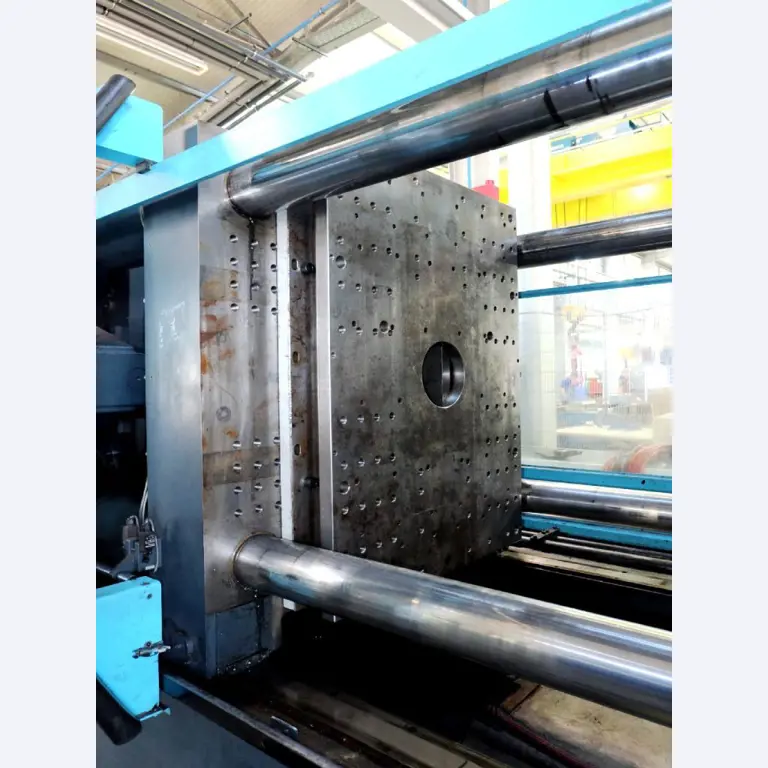 Machines for the manufacturing of foamed <br>and injected attachments and spare parts <br>for the automotive sector-11