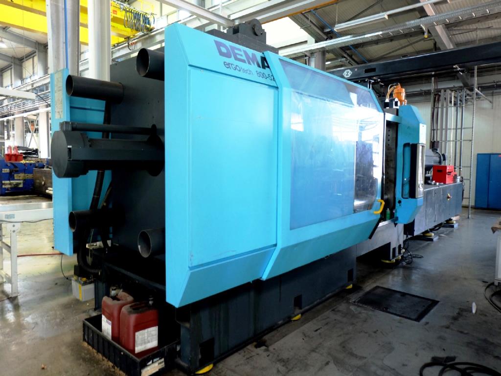 Machines for the manufacturing of foamed <br>and injected attachments and spare parts <br>for the automotive sector-1