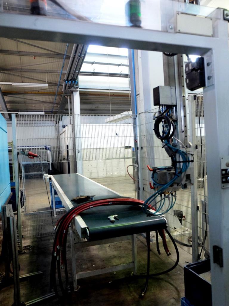 Machines for the manufacturing of foamed <br>and injected attachments and spare parts <br>for the automotive sector-5