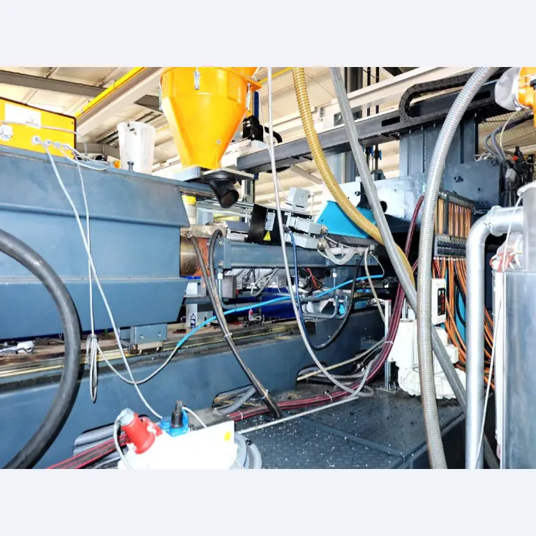 Machines for the manufacturing of foamed <br>and injected attachments and spare parts <br>for the automotive sector-7