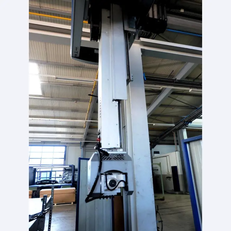 Machines for the manufacturing of foamed <br>and injected attachments and spare parts <br>for the automotive sector-17