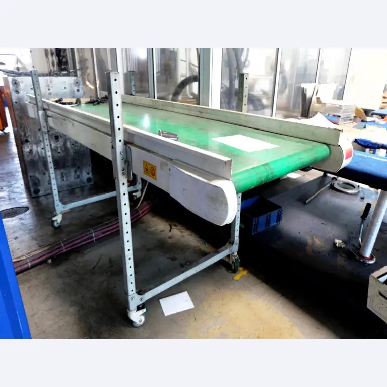 Machines for the manufacturing of foamed <br>and injected attachments and spare parts <br>for the automotive sector-4