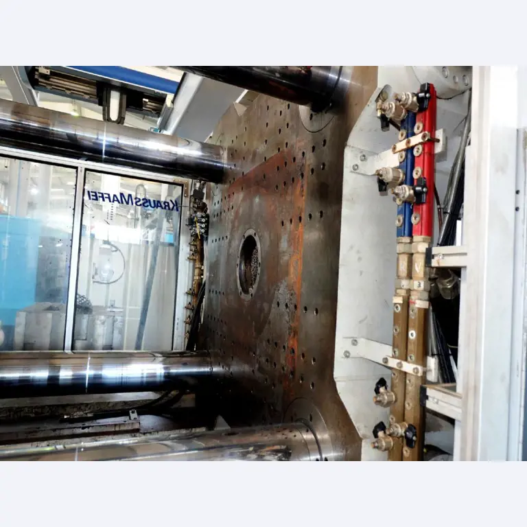 Machines for the manufacturing of foamed <br>and injected attachments and spare parts <br>for the automotive sector-7