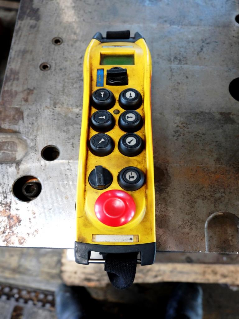 Machines for the manufacturing of foamed <br>and injected attachments and spare parts <br>for the automotive sector-4