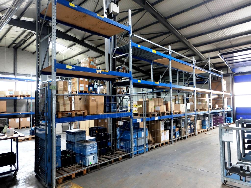 Machines for the manufacturing of foamed <br>and injected attachments and spare parts <br>for the automotive sector-1