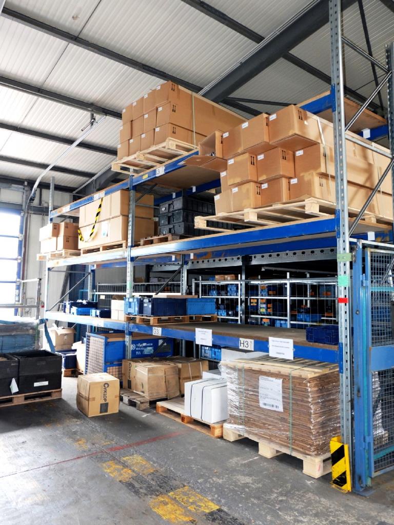 Machines for the manufacturing of foamed <br>and injected attachments and spare parts <br>for the automotive sector-2