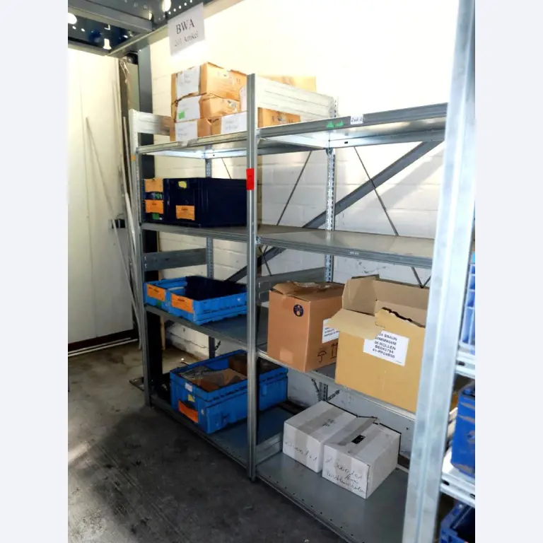 Machines pour la fabrication de pièces (rapportées) automobiles moussées et injectées-11