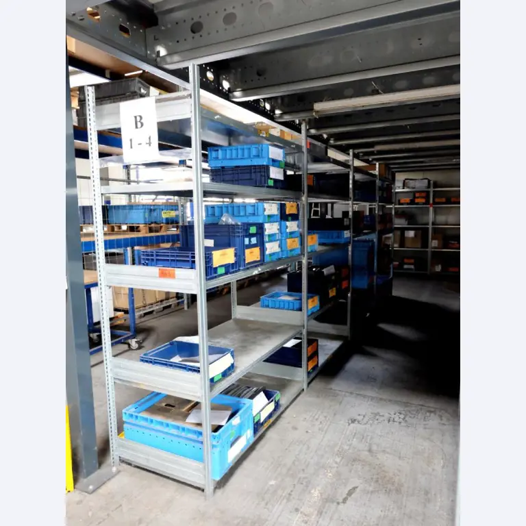 Machines pour la fabrication de pièces (rapportées) automobiles moussées et injectées-2