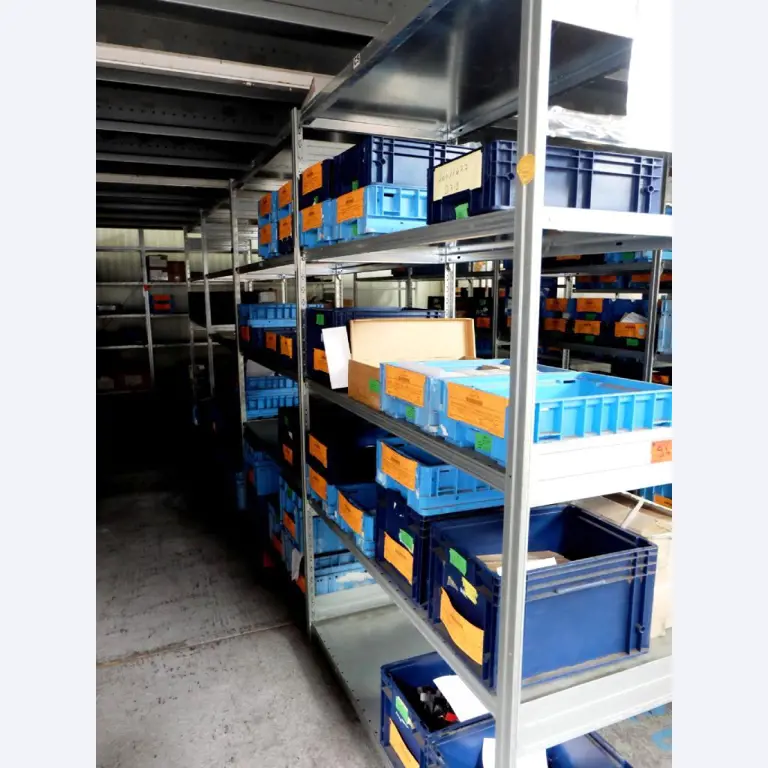 Machines pour la fabrication de pièces (rapportées) automobiles moussées et injectées-8