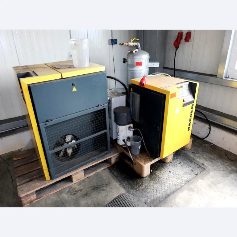 Machines for the manufacturing of foamed <br>and injected attachments and spare parts <br>for the automotive sector-1