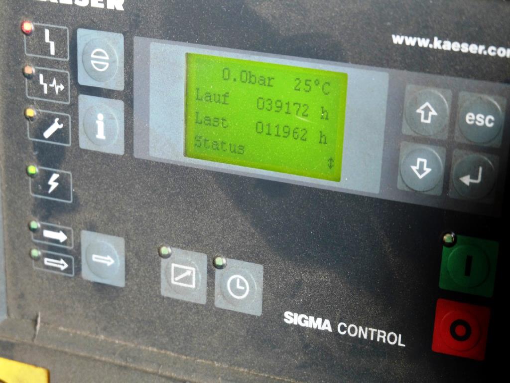 Machines for the manufacturing of foamed <br>and injected attachments and spare parts <br>for the automotive sector-4