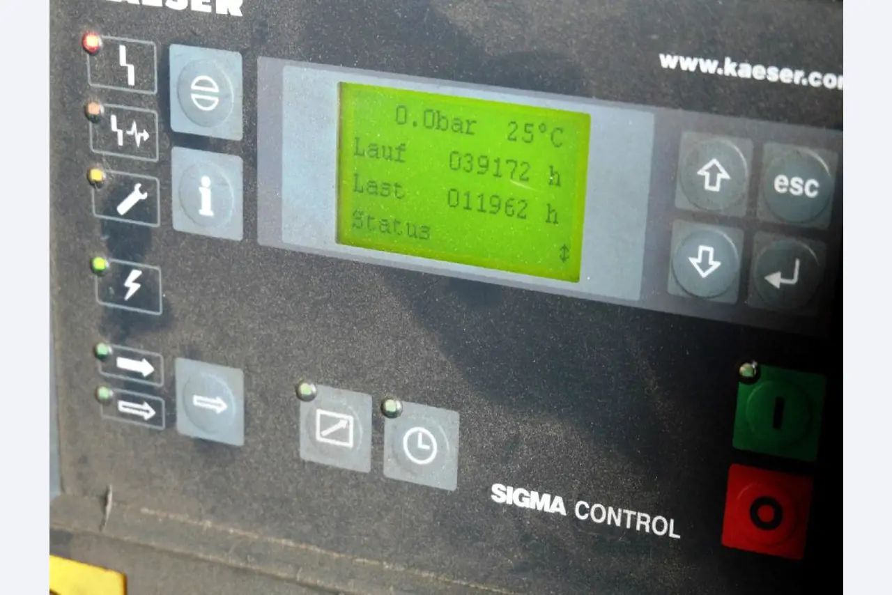 Machines for the manufacturing of foamed <br>and injected attachments and spare parts <br>for the automotive sector-4