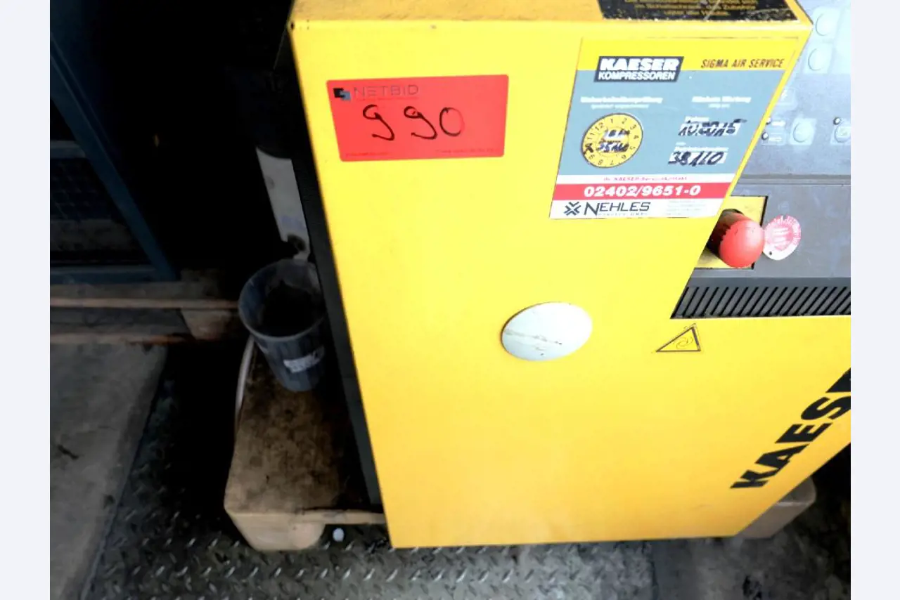 Machines for the manufacturing of foamed <br>and injected attachments and spare parts <br>for the automotive sector-9